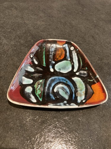 Poole pottery delphis shape - poole,