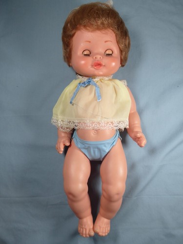 Famosa plastic doll - -, doesn't