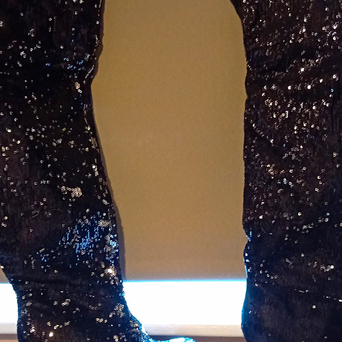 Love label black - sequin, over