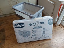 Chicco next 2 me bedside travel cot