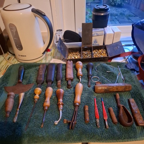 Joblot leather workimg - joblot, of