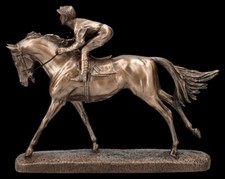 Rider Figurine - the Favourite - Jockey on Horseback - Equitation Decorative