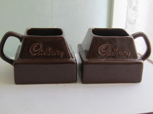 Vtg lot two matching - lot, of
