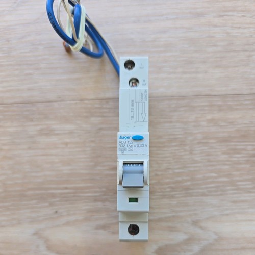 Hager adb 132 b32 - 132,