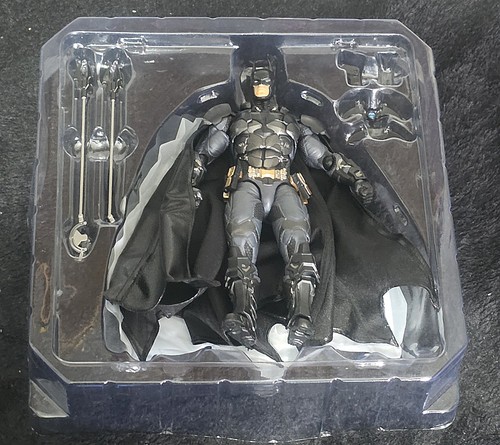 Kaiyodo revoltech amazing - kaiyodo,