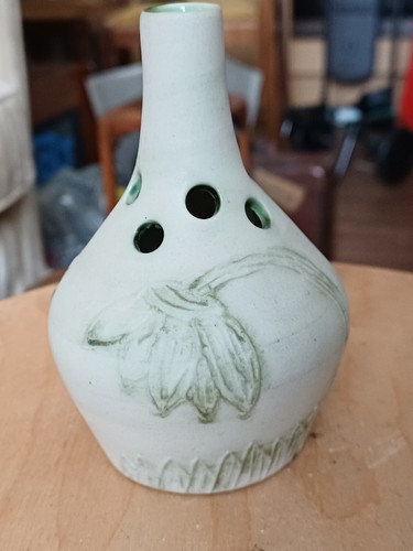 Carn studio pottery - carn,