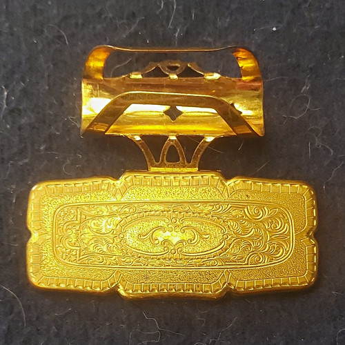 Vintage stratton gold metal - vintage,