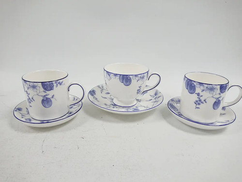 Wedgwood blue plum bone - blue, china