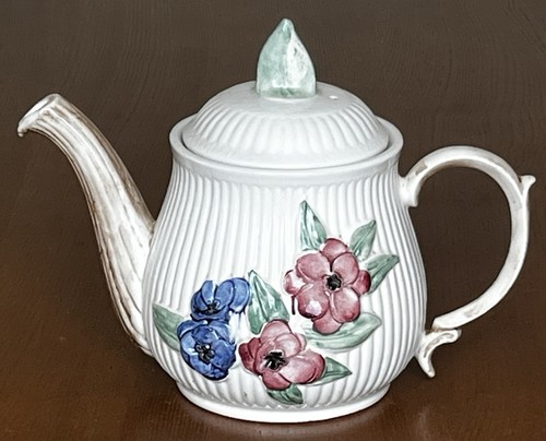 Sylvac 5178 floral teapot - floral,
