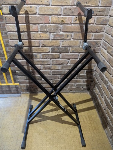 Quiklok two tier - stand, solid