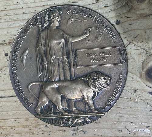 Kjs3562 ww1 memorial plaque - memorial,