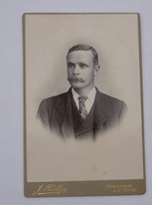 CABINET CARD, HANDSOME MAN BY