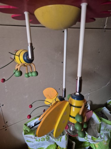 Bee nursery cot - nursery, bugs