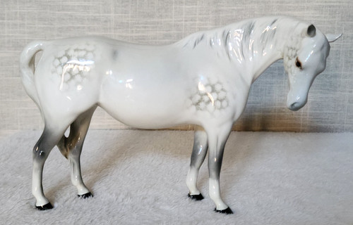 Beswick mare head - head, down