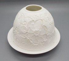WHITE PARIAN WARE FLORAL