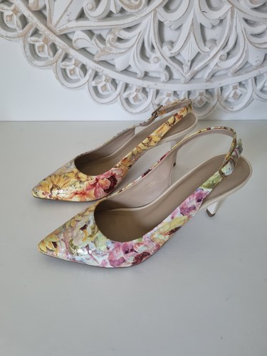 Kinlock yellow floral kitten - floral,