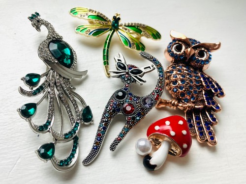 Vintage style brooch - vintage, bundle
