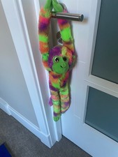 SOFT TOY MULTICOLOURED HANGING