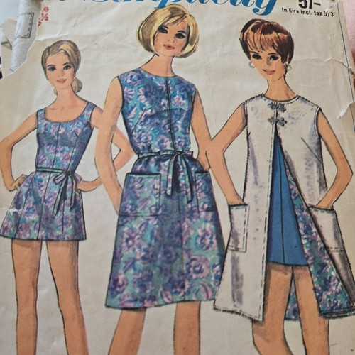 Simplicity 7097 vintage - ,