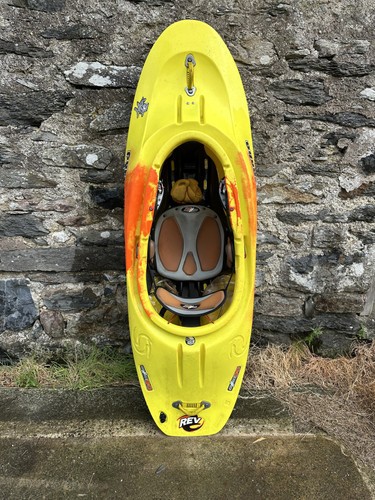 Pyranha kayak rev - s', connect