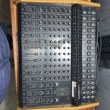 Peavey MD-I2 12x2x1 Mixer