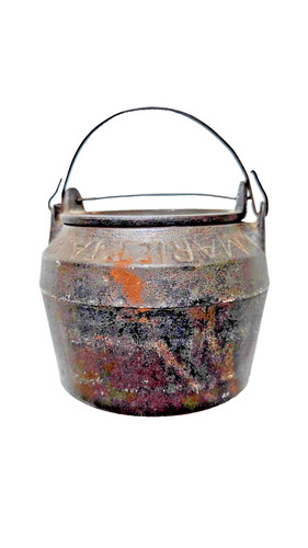Antique cast iron - glue, pot