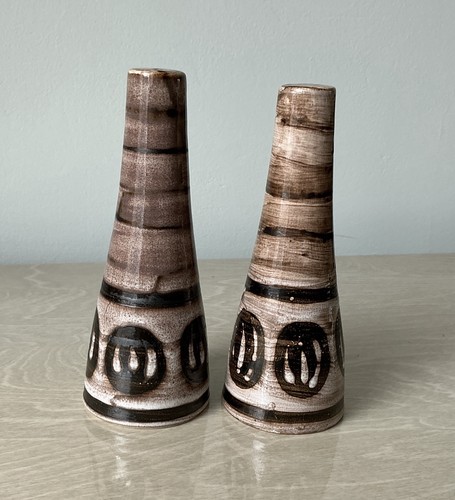 Cinque ports pottery conical - ports,