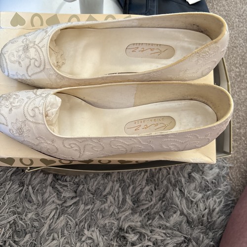 Worn once ivory - ,