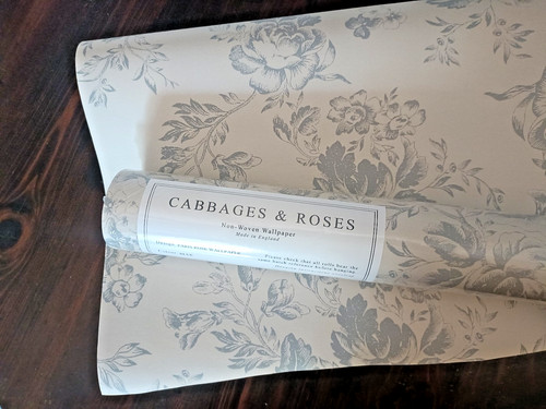 Cabbages and roses wallpaper - cabbages,