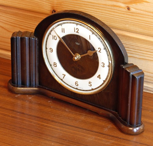 Vintage 30cm smiths mantel - 30cm,