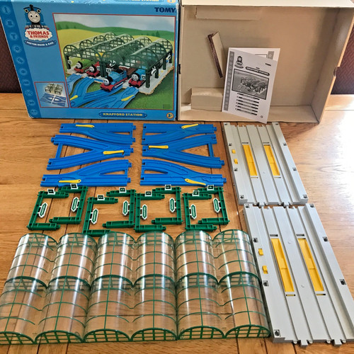 Knapford station made tomy - station,