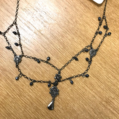 Laura ashley necklace black - laura,