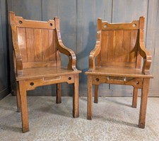 Simple 1930 gothic oak - simple, 1930’s