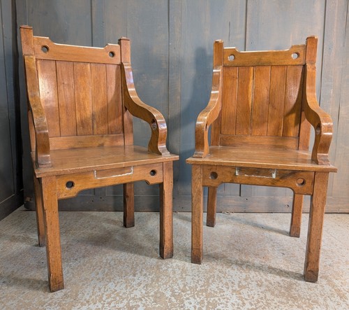 Simple 1930 gothic - gothic, oak