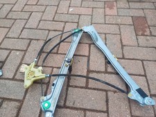 RENAULT LAGUNA ESTATE PASSENGER SIDE FRONT WINDOW MECHANISM 807010002R 2007-2010