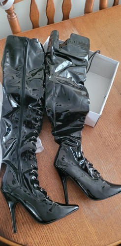 Black patent leather - black,
