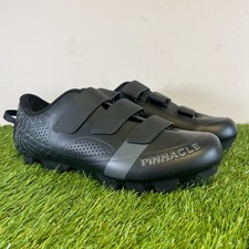 Pinnacle Trainers Size 9.5