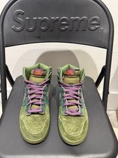 Nike SB Dunk High Skunk 420