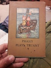 Vintage Ladybird Book – Piggly Plays Truant–Animal Rhymes 401– DJ - 1946. Good