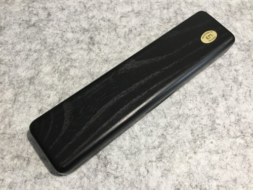 Oboe reed case capacity - case,