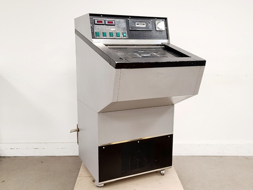 Bright otf cryostat - bright, with