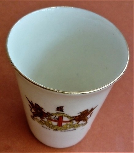 Crested ware dainty - ware,