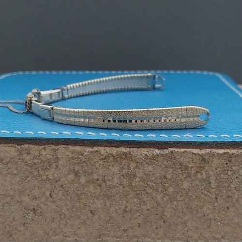 1970s bulova 10k - 1970s, gold