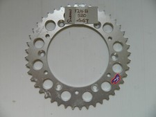 SUZUKI  REAR SPROCKET ALLOY RENTHAL 124B 44T 520 CHAIN SIZE CLEARANCE RM/DR
