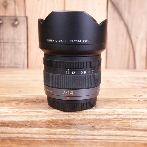 Used panasonic 14mm - f4, lens