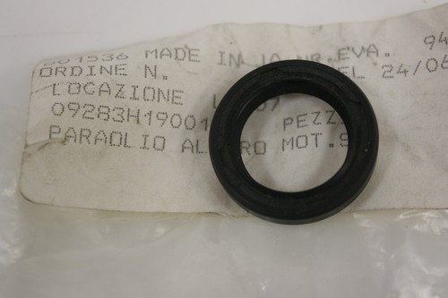 Crankshaft seal engine shaft - engine,