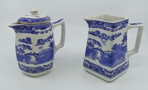Ringtons maling jugs - set, of