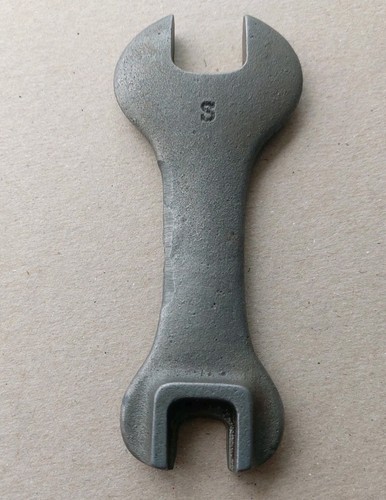 Sewing machine treadle spanner - sewing,