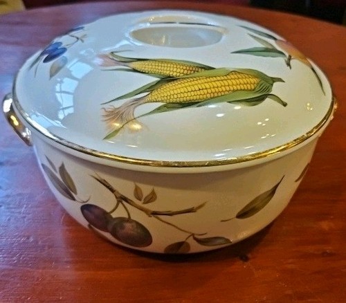 Royal worcester evesham gold - evesham,