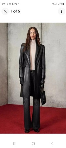 Fitted black leather coat - black,
